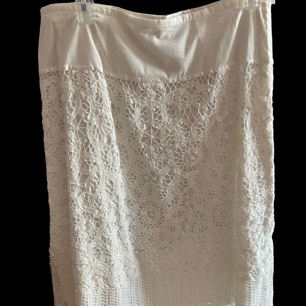 Apt. 9‎ boho white cotton straight skirt with eyelet lace overlay women’s size 8
